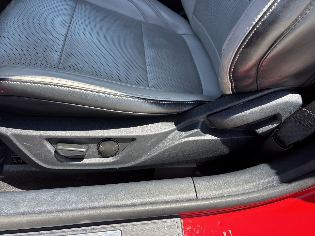 Certified 2024 Ford Mustang Premium image 25