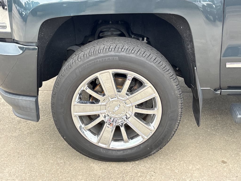 Used 2018 Chevrolet Silverado 1500 High Country AWD/4WD image 12