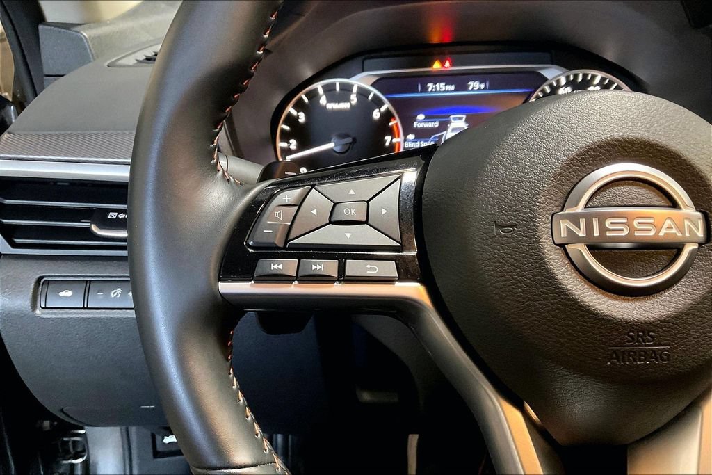 Used 2025 Nissan Altima 2.5 SR AWD/4WD image 17