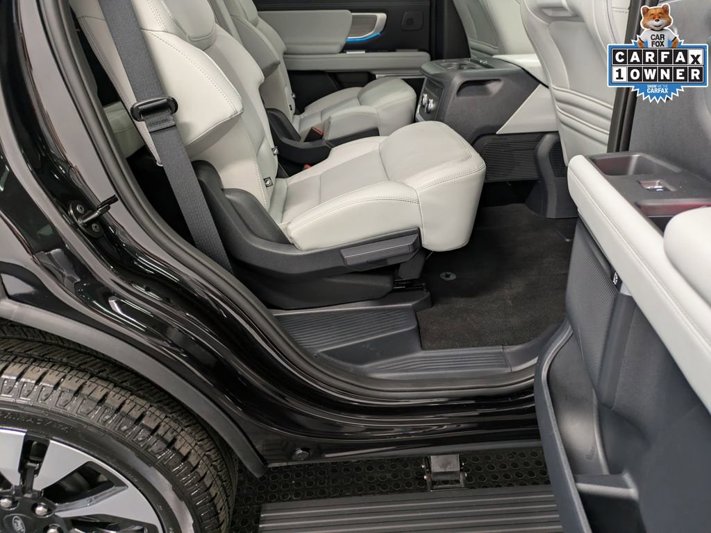 Certified 2025 Ford Expedition Platinum w/ Driver's Package AWD/4WD image 28