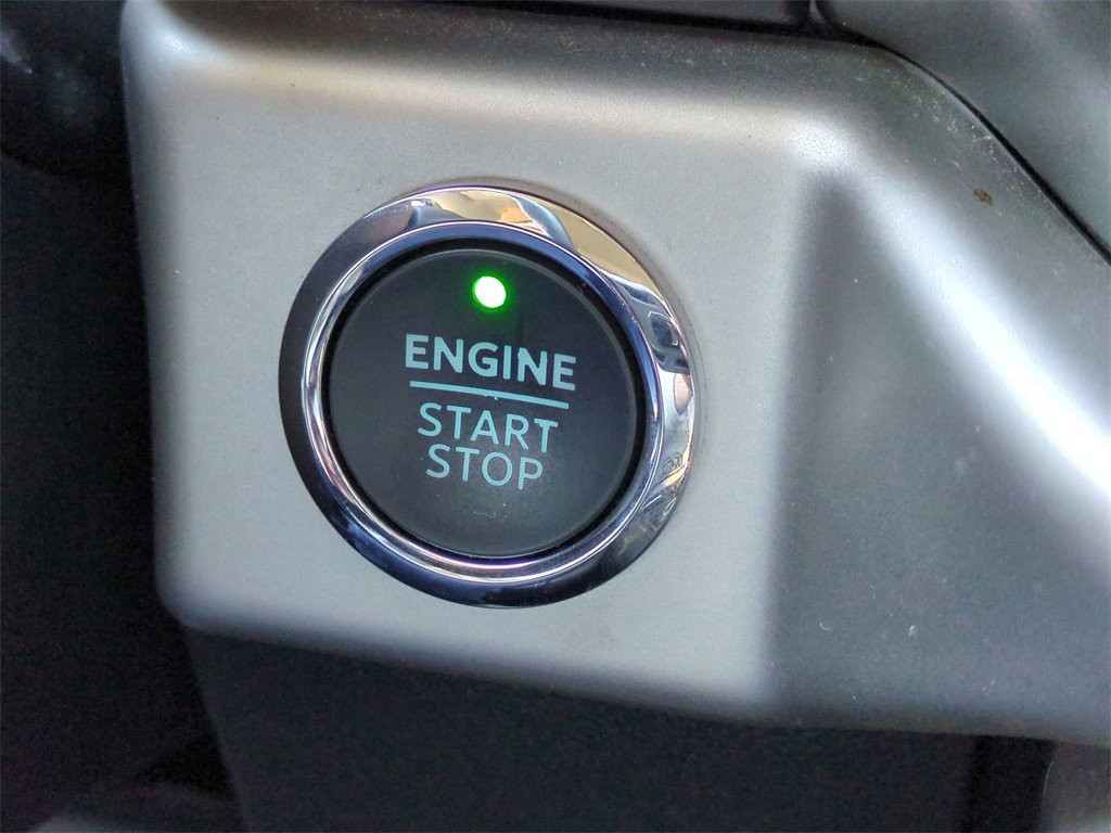 Certified 2024 Ford Expedition XLT image 28