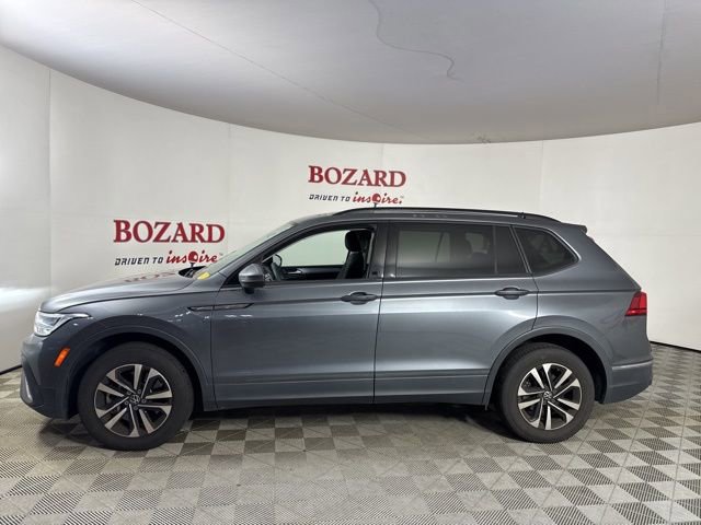 Used 2022 Volkswagen Tiguan S image 2