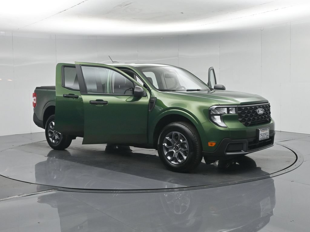 Certified 2025 Ford Maverick XLT FWD image 34
