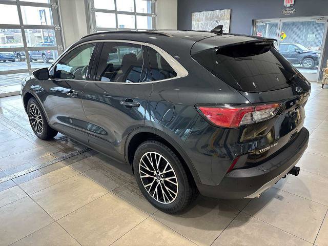 Certified 2022 Ford Escape Titanium w/ Titanium Premium Package image 3