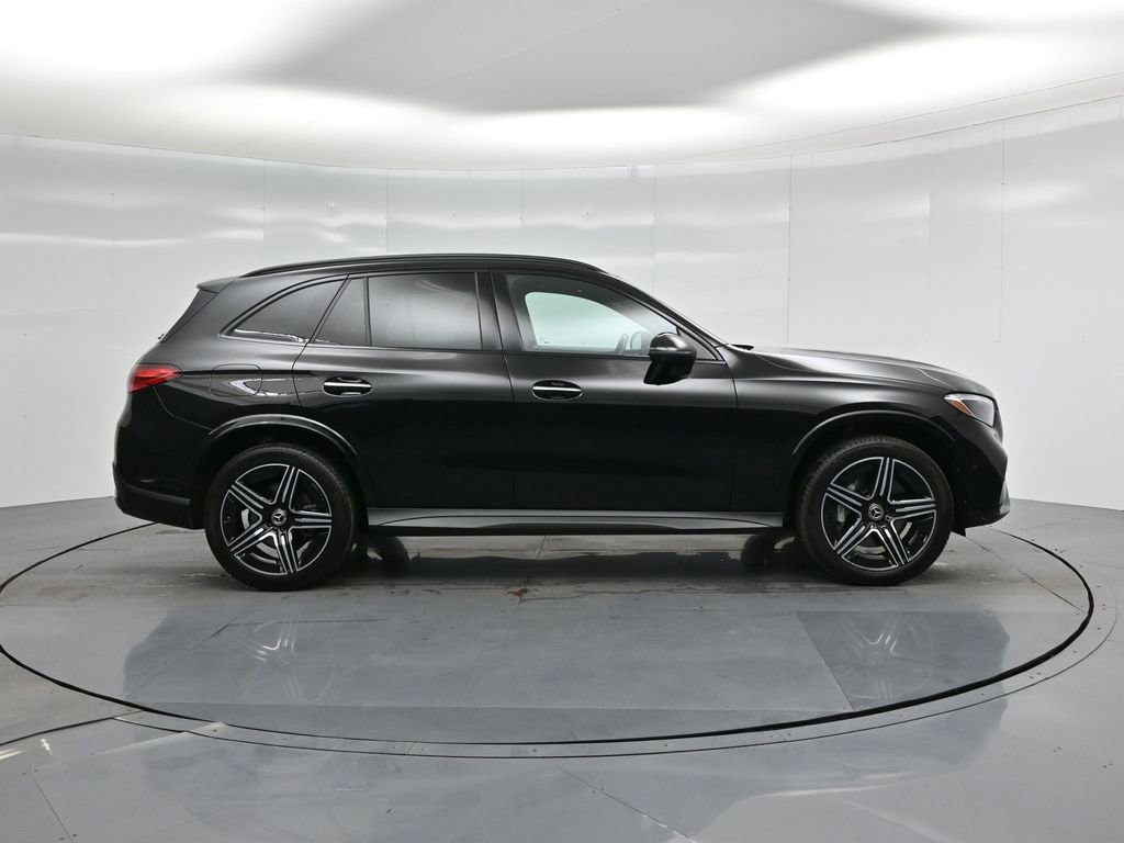 Used 2023 Mercedes-Benz GLC 300 image 8