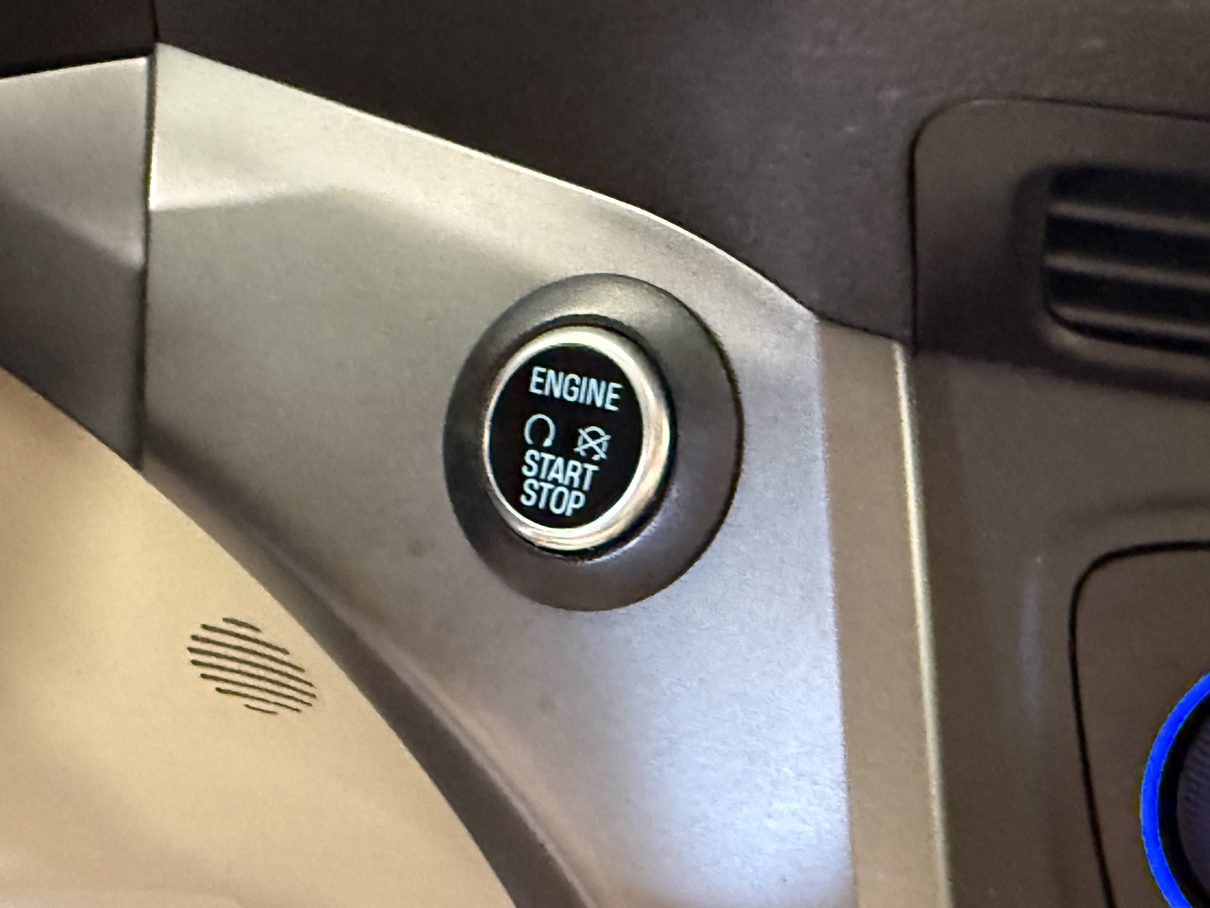 Certified 2019 Ford Escape SEL FWD image 27