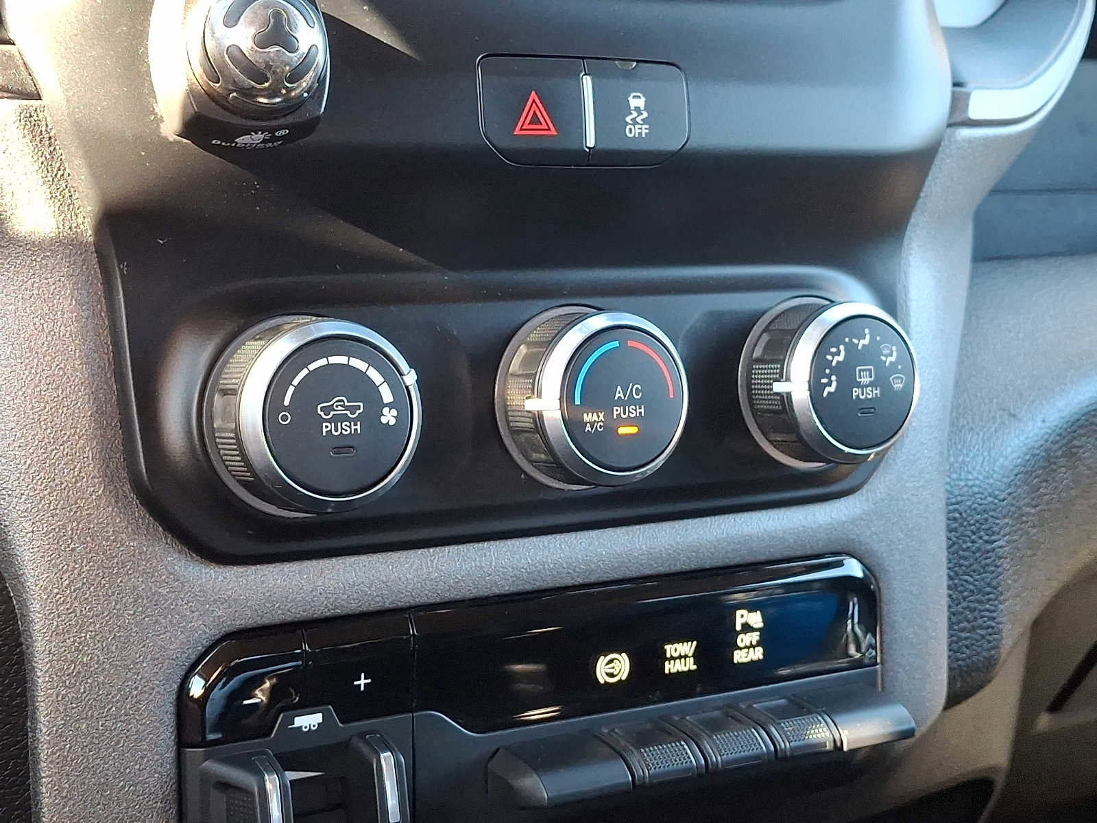 Used 2019 RAM 3500 Tradesman image 15