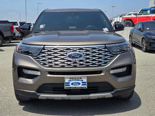 Certified 2021 Ford Explorer Platinum w/ Equipment Group 601A AWD/4WD image 2