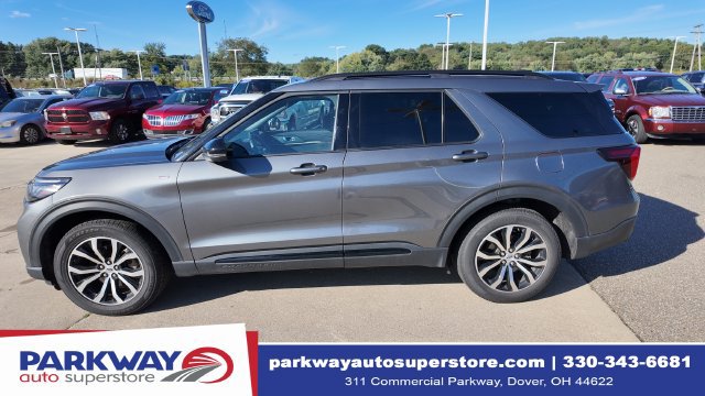 Certified 2026 Ford Explorer ST-Line AWD/4WD image 4