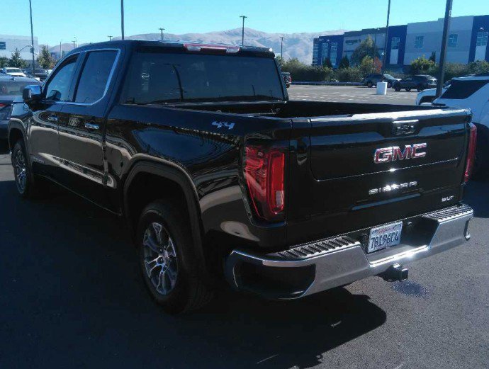 Used 2025 GMC Sierra 1500 SLT AWD/4WD image 3