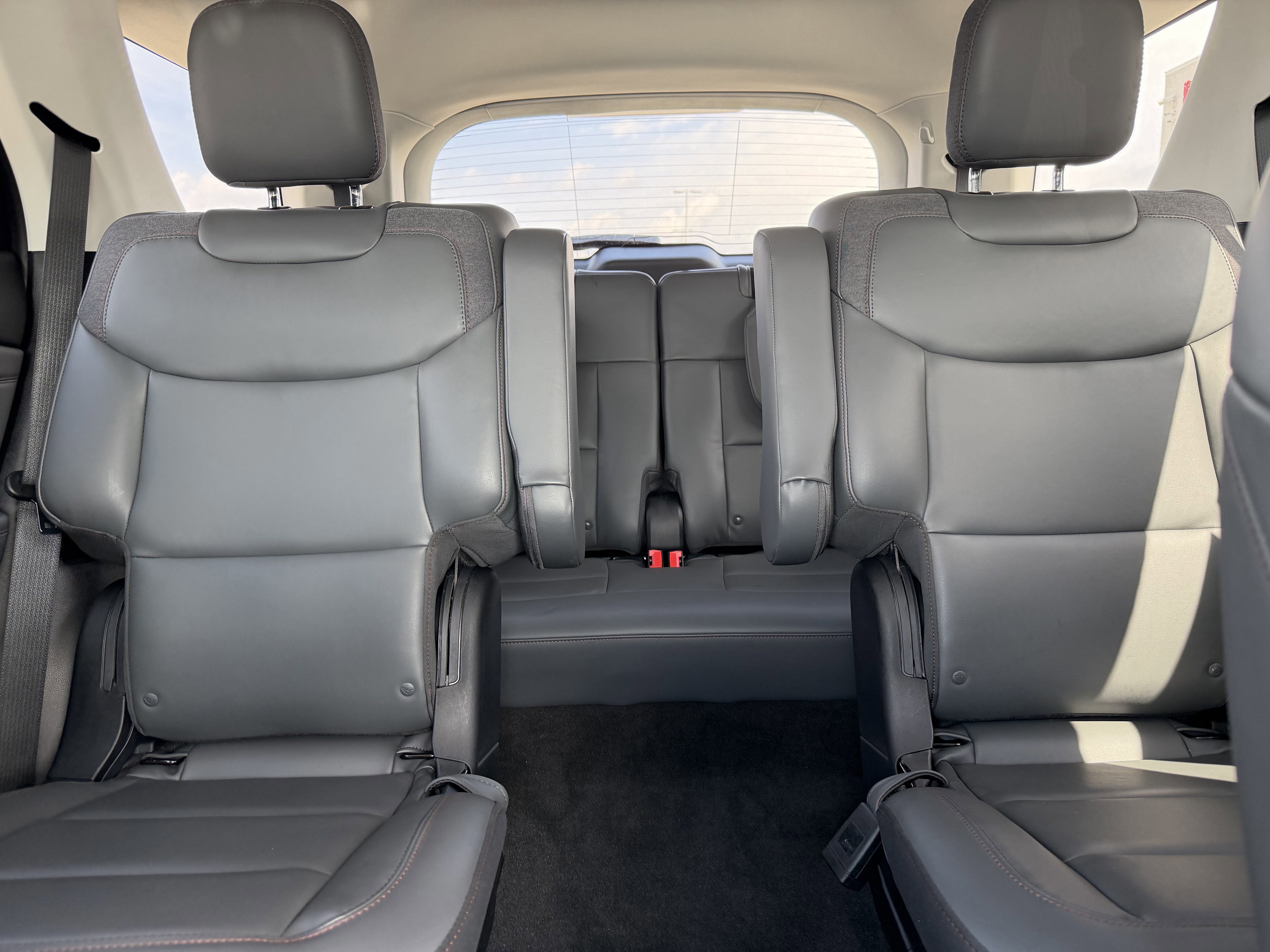 Certified 2025 Ford Explorer Active w/ Active Comfort Package AWD/4WD image 13