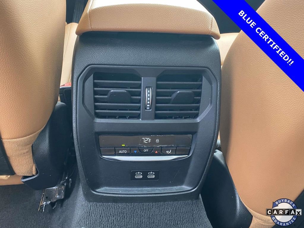 Used 2023 BMW 330i Sedan w/ Premium Package image 11