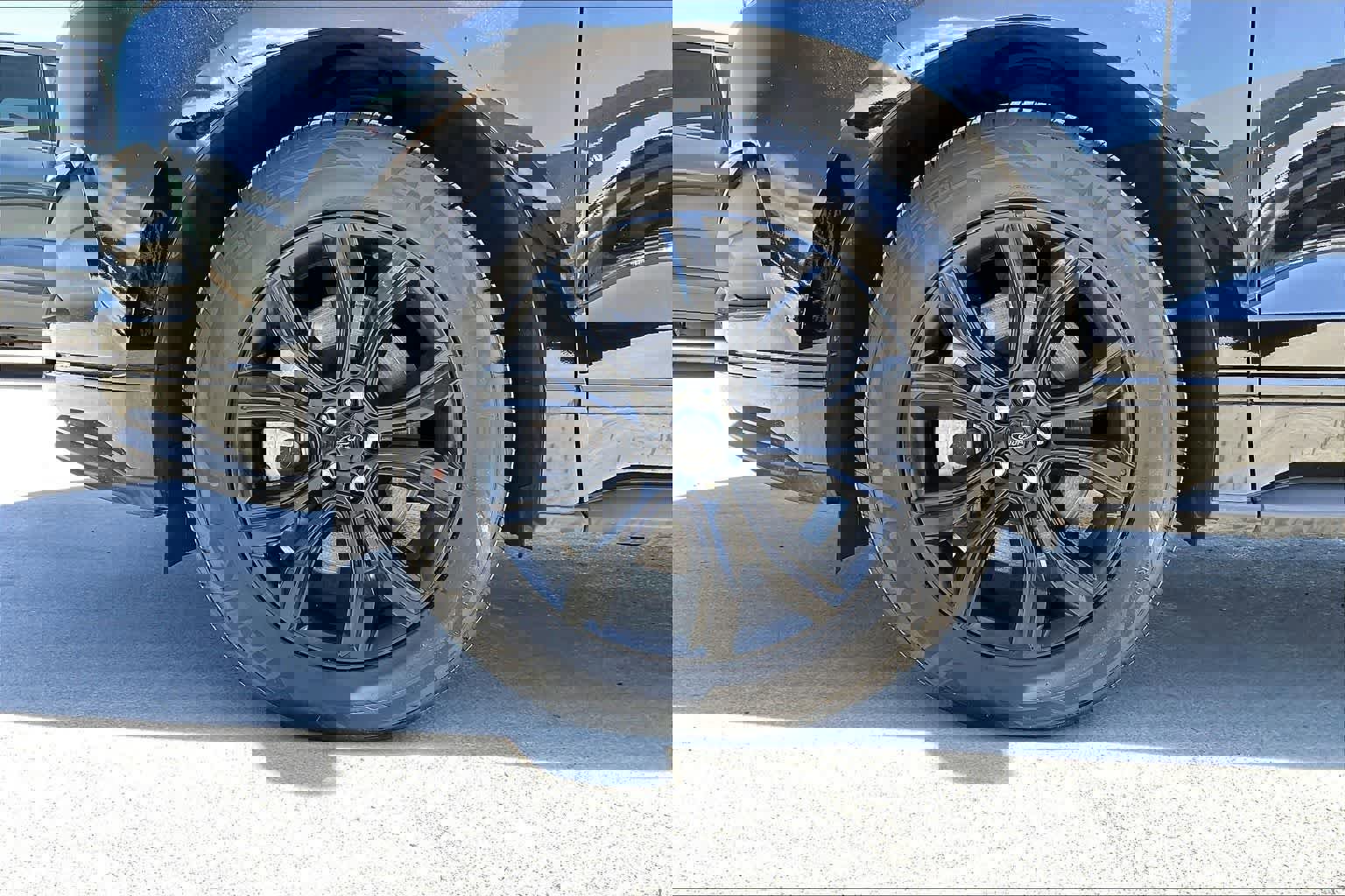 Certified 2024 Ford Edge SE w/ Black Appearance Package AWD/4WD image 10