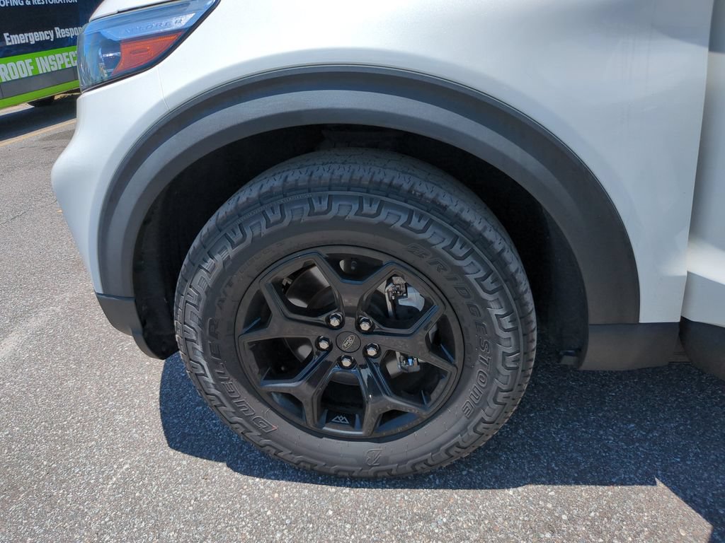 Certified 2022 Ford Explorer Timberline w/ Timberline Technology Package AWD/4WD image 36