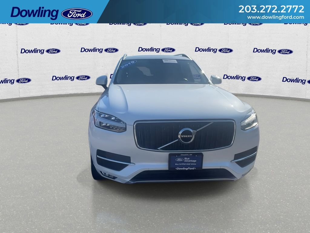 Used 2019 Volvo XC90 T5 Momentum w/ Multimedia Package image 3