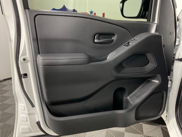 Used 2024 Nissan Frontier S w/ S Utility Package image 12