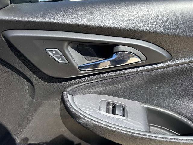 Used 2023 Chevrolet Malibu LT image 17