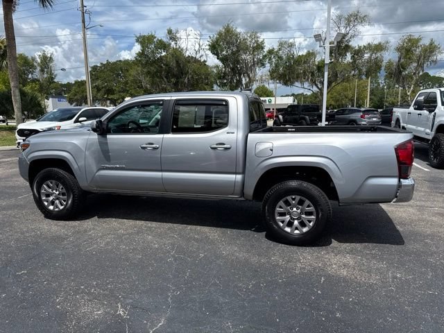 Used 2018 Toyota Tacoma SR5 RWD image 12