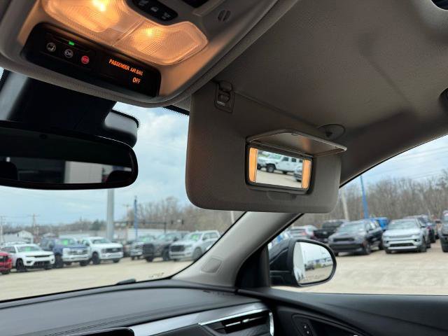 Used 2024 Buick Encore GX Avenir image 15