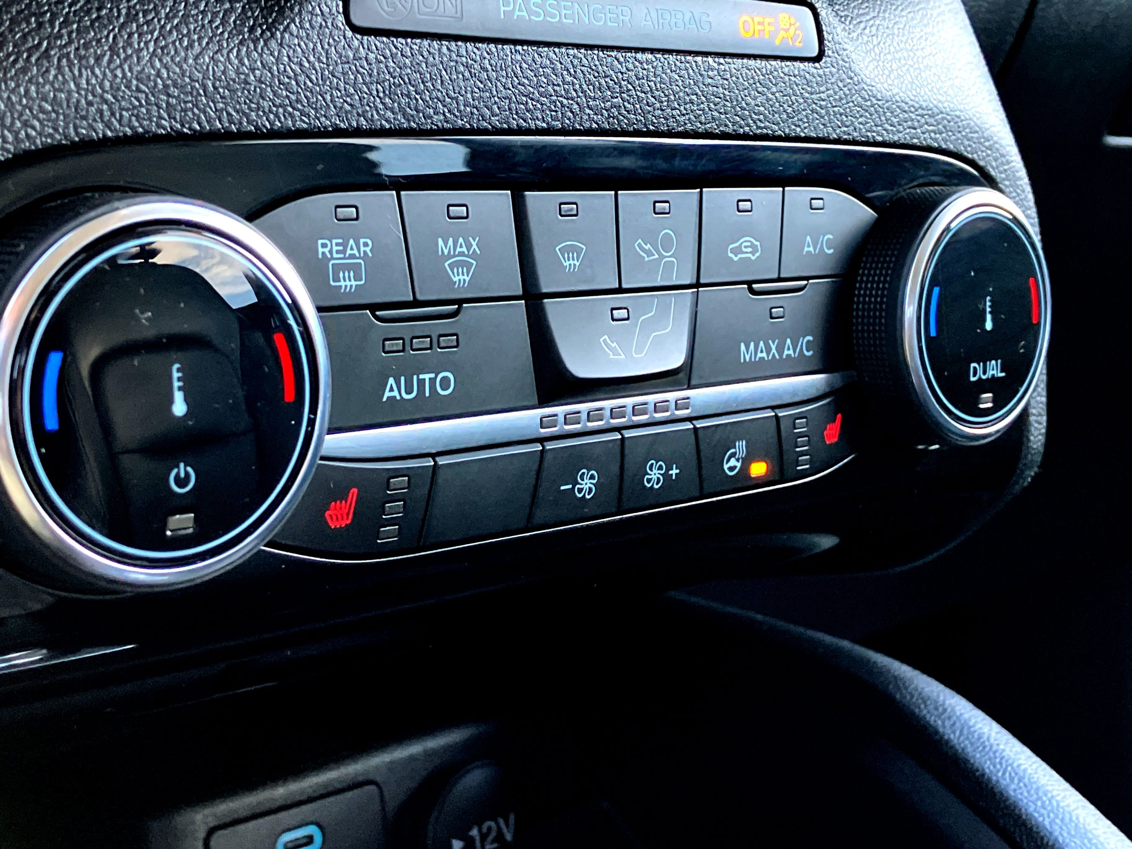 Certified 2022 Ford Escape SEL w/ Technology Package image 27