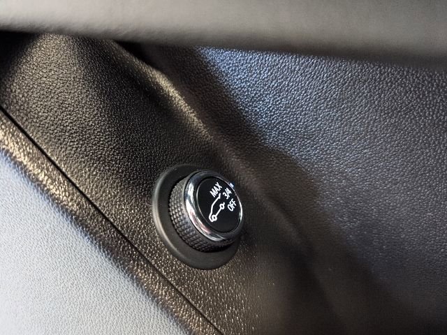 Certified 2023 Cadillac XT5 Sportv w/ Technology Package image 20