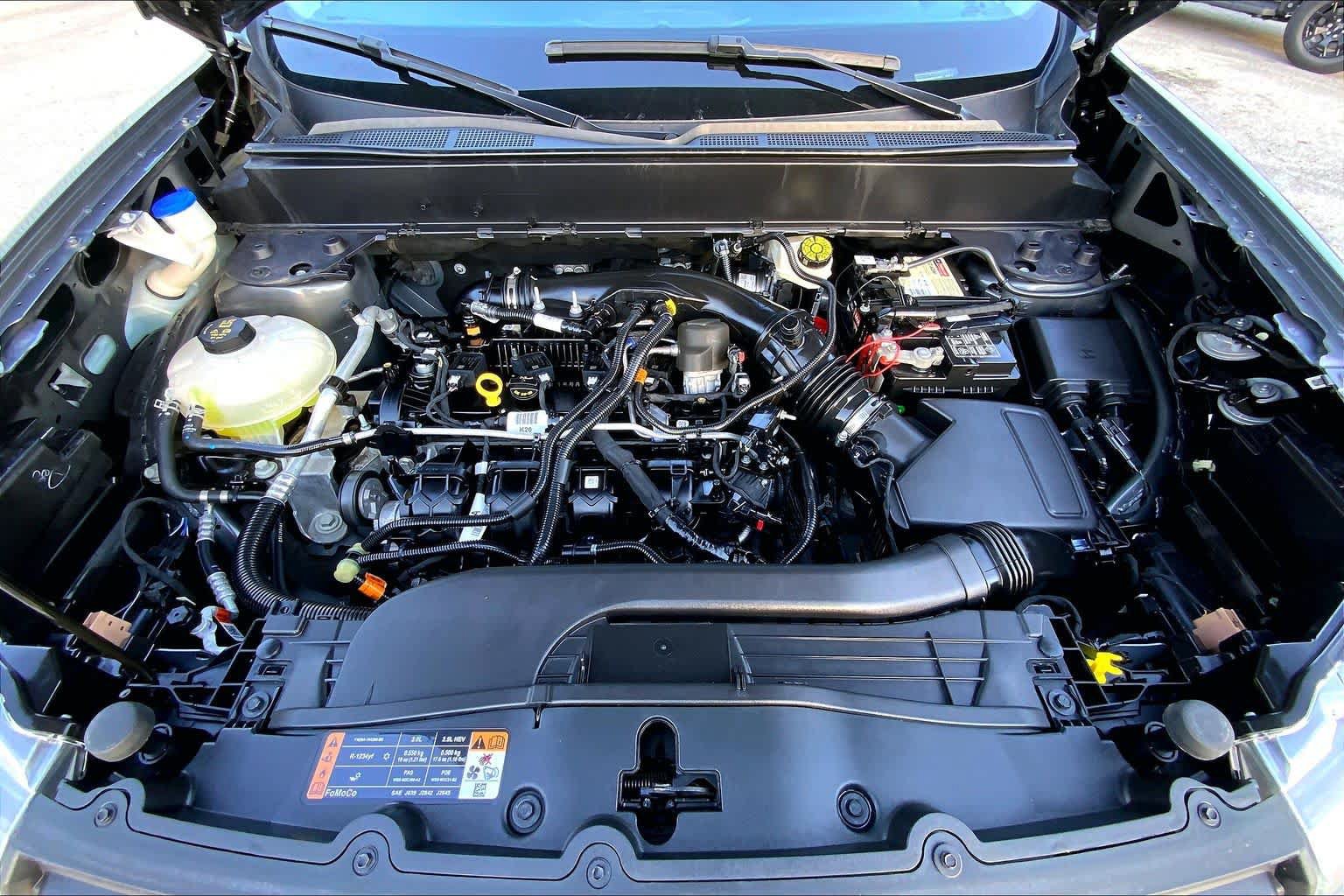 Certified 2024 Ford Maverick Tremor w/ Tremor Off-Road Package AWD/4WD image 32