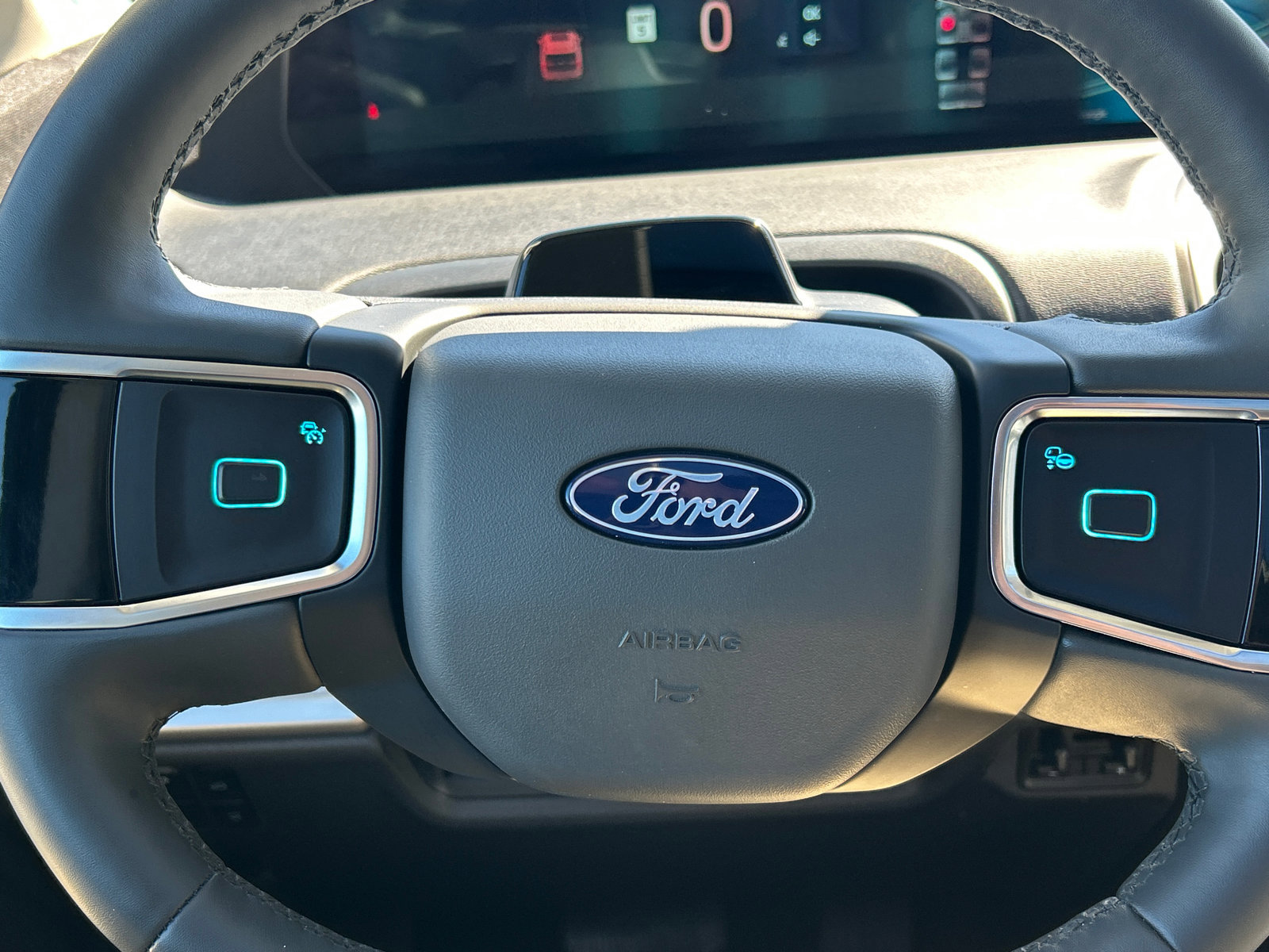 Certified 2025 Ford Expedition Active AWD/4WD image 12