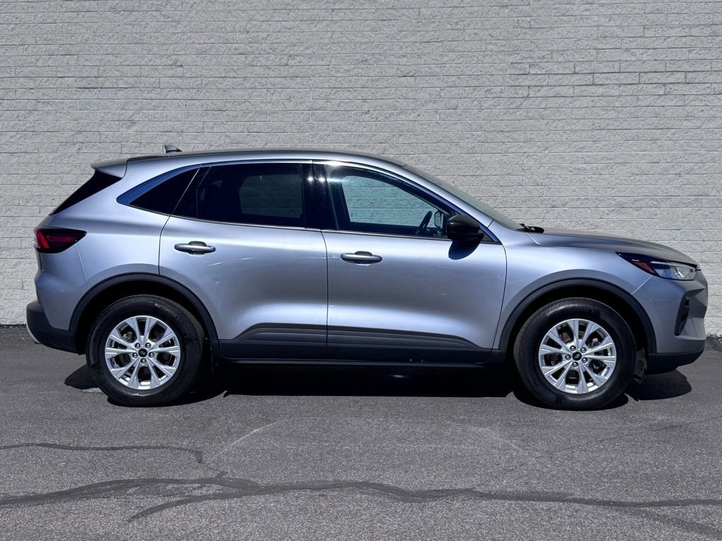 Certified 2023 Ford Escape Active AWD/4WD image 7