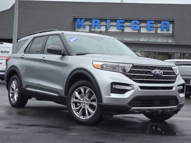 Certified 2023 Ford Explorer XLT w/ Equipment Group 202A AWD/4WD image 2