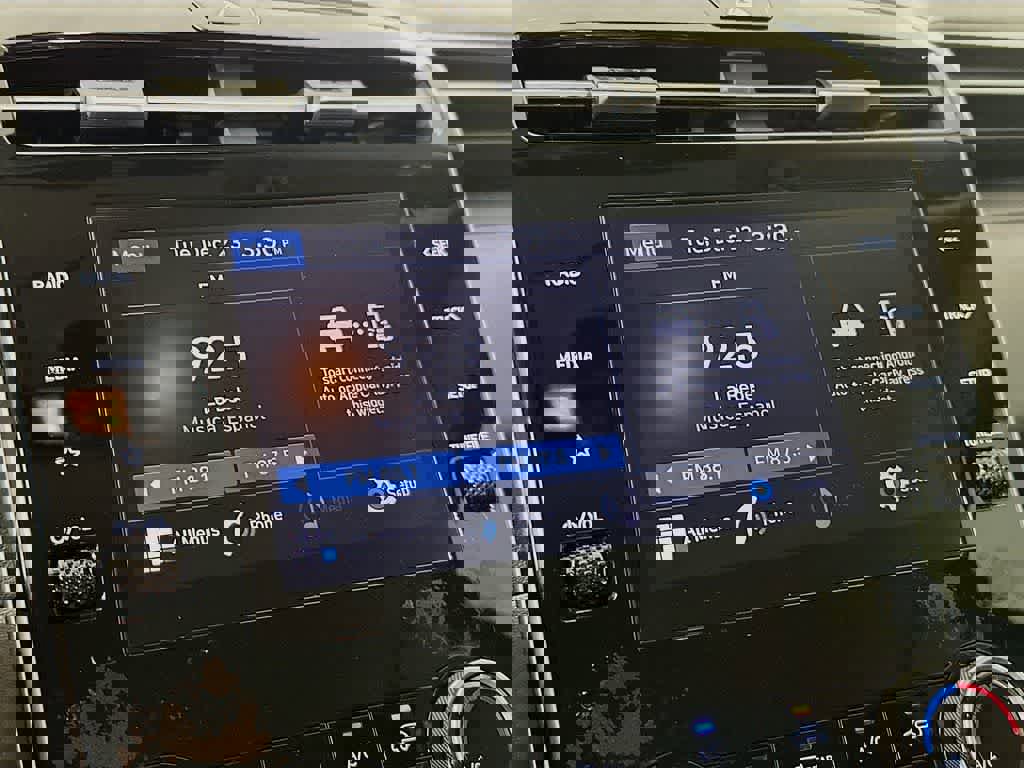 Used 2023 Hyundai Tucson SE image 19