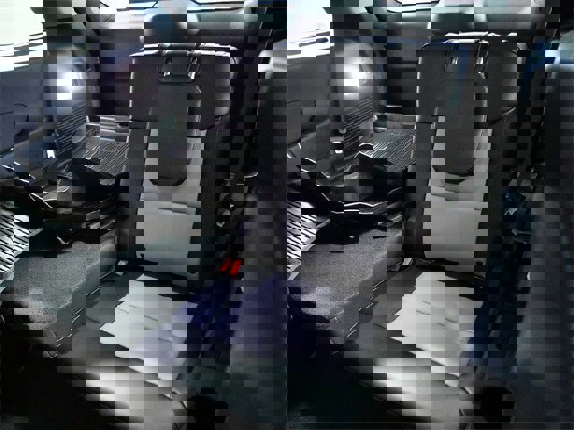 Certified 2023 Ford Explorer XLT w/ Equipment Group 202A image 15