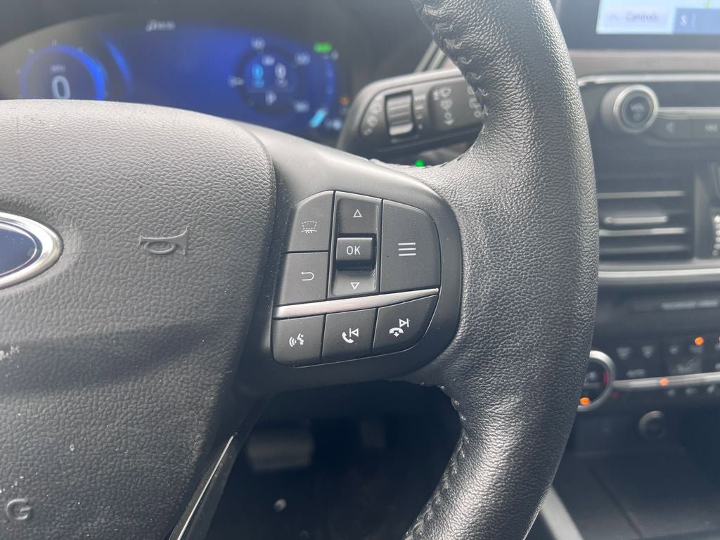 Certified 2020 Ford Escape Titanium FWD image 25