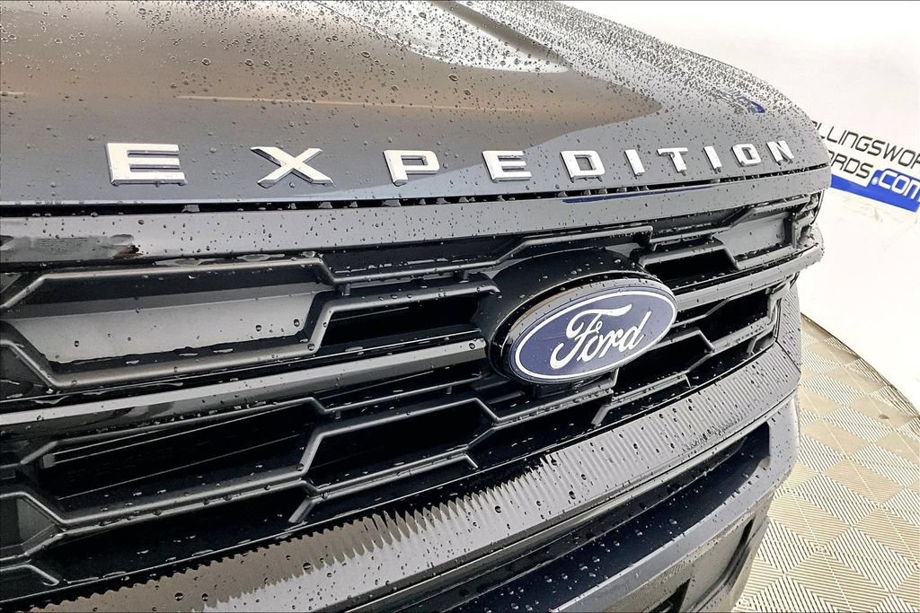 Certified 2025 Ford Expedition Active RWD image 24