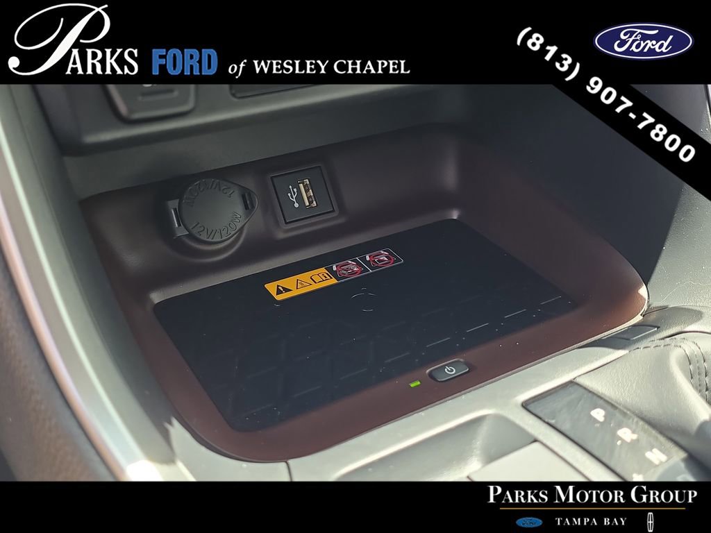 Used 2023 Toyota RAV4 Limited AWD/4WD image 26