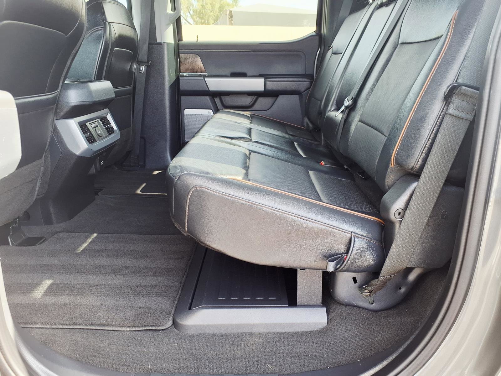 Certified 2025 Ford F250 Lariat w/ Lariat Ultimate Package AWD/4WD image 18