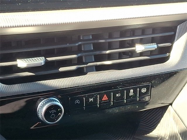 Certified 2025 Ford Explorer ST-Line image 13