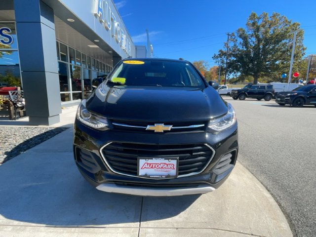 Used 2017 Chevrolet Trax LT AWD/4WD image 2