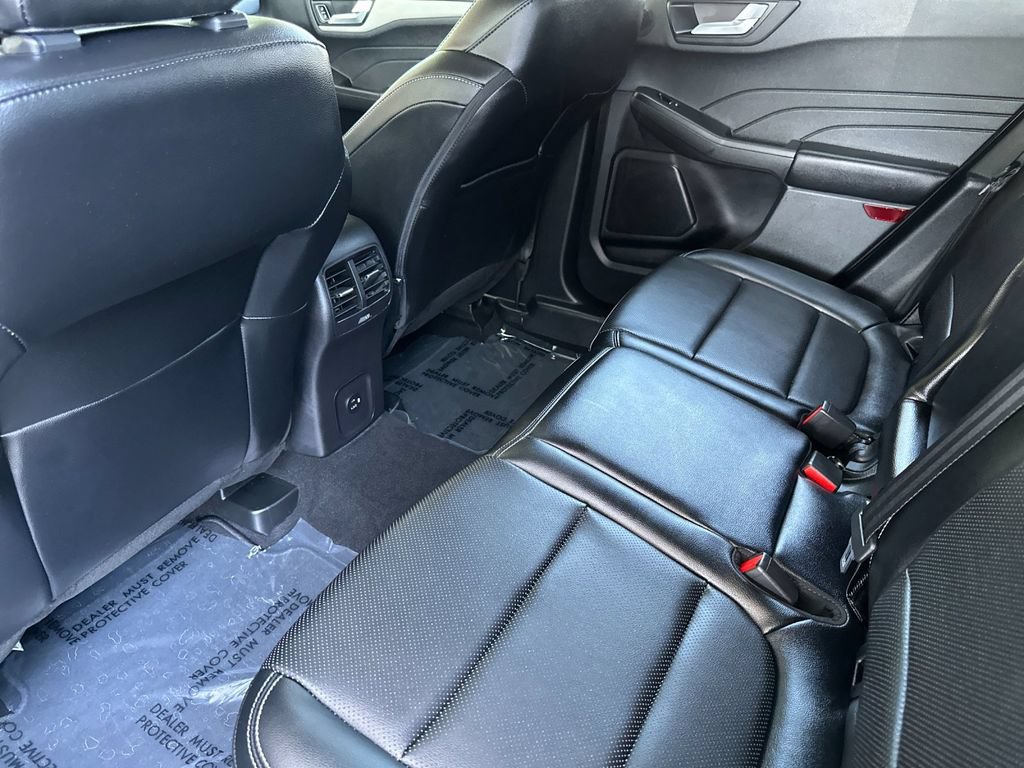 Certified 2022 Ford Escape SEL w/ Technology Package FWD image 11