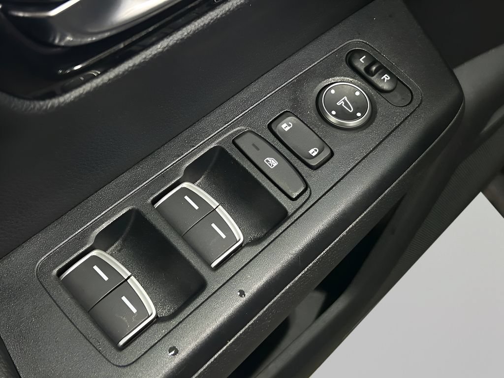 Used 2024 Honda CR-V EX-L image 13