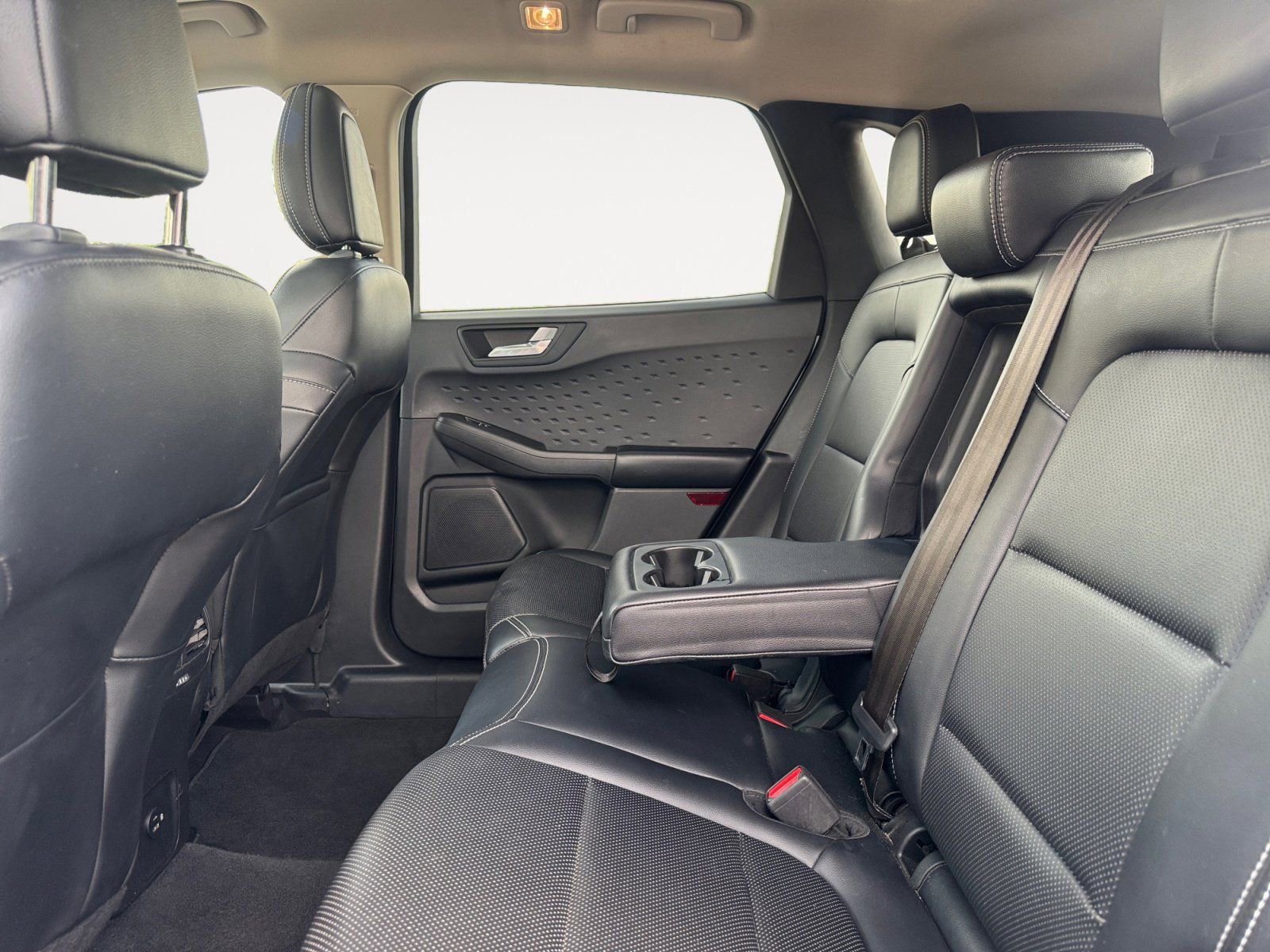 Certified 2020 Ford Escape SE Sport FWD image 13