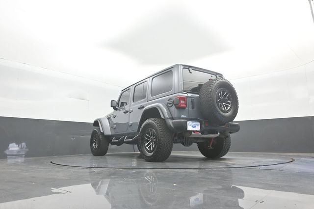 Used 2025 Jeep Wrangler Unlimited Rubicon AWD/4WD image 37