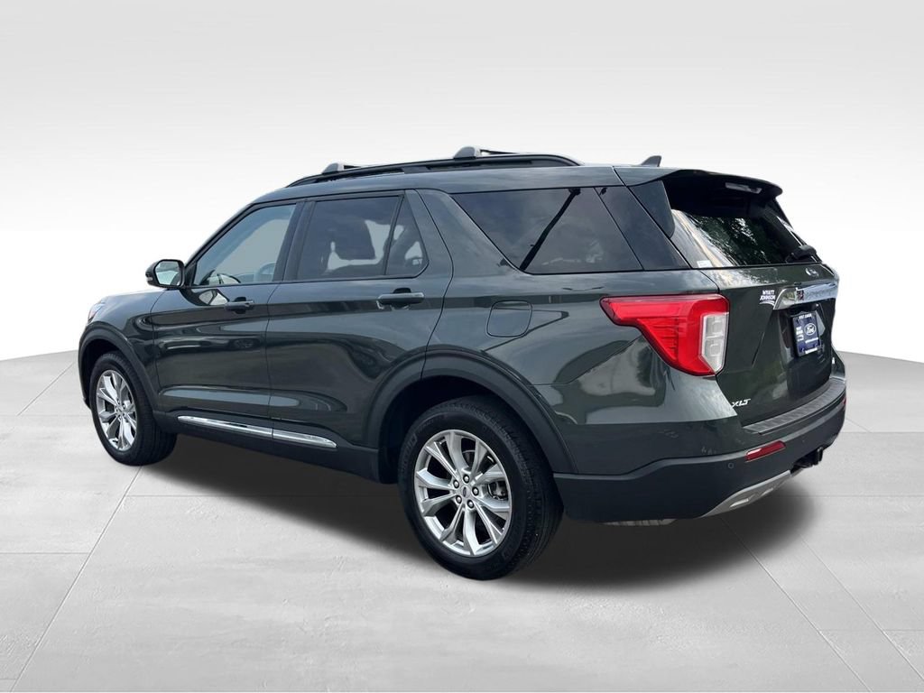 Certified 2024 Ford Explorer XLT w/ Equipment Group 202A AWD/4WD image 8