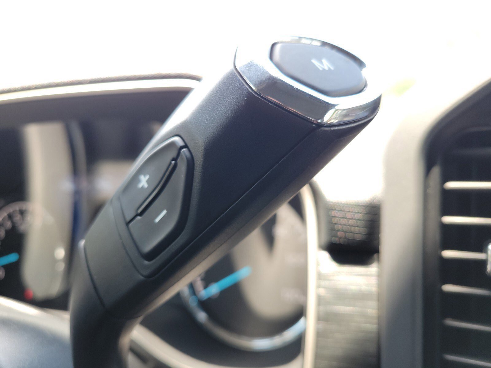 Certified 2021 Ford F150 XLT w/ Equipment Group 302A High image 25