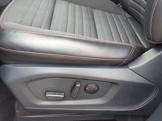 Certified 2025 Ford Explorer ST-Line AWD/4WD image 5