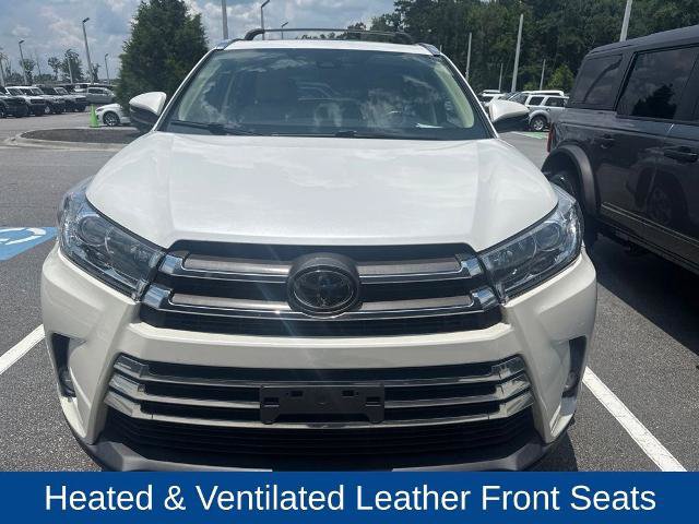 Used 2018 Toyota Highlander Limited AWD/4WD image 2