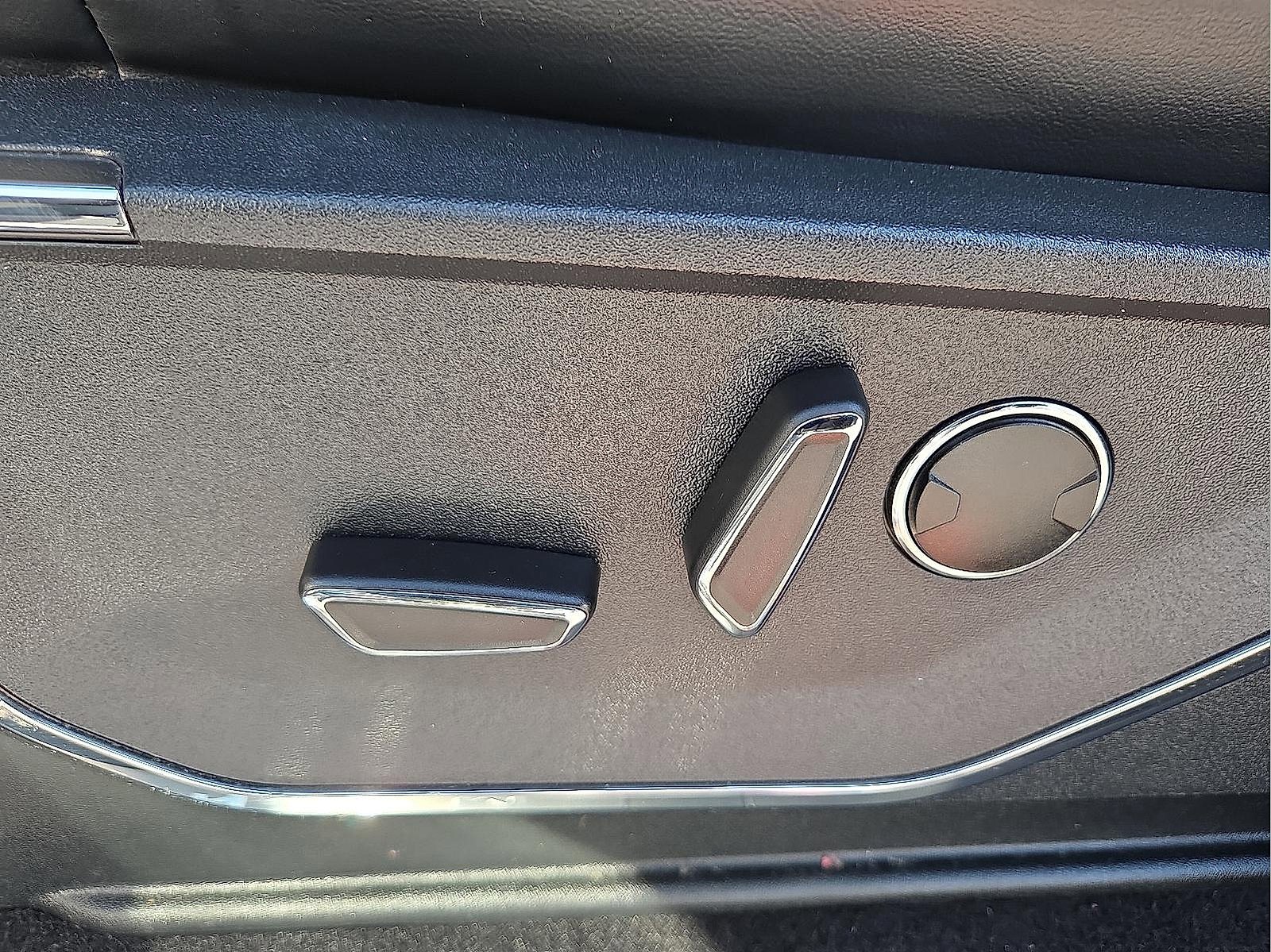 Certified 2023 Ford F150 Platinum w/ Equipment Group 701A High image 15