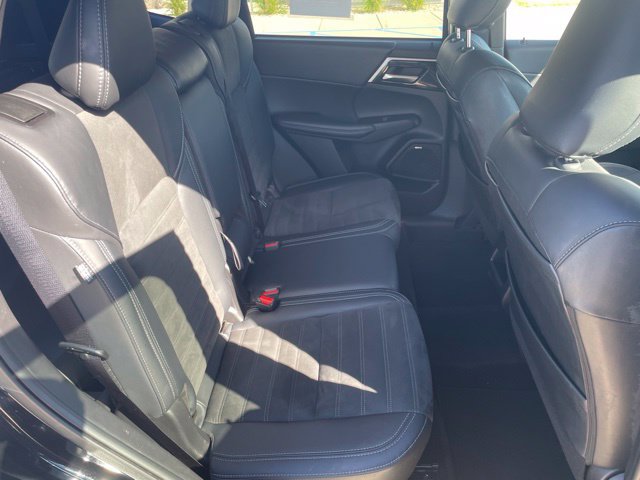 Used 2025 Mitsubishi Outlander SE AWD/4WD image 21