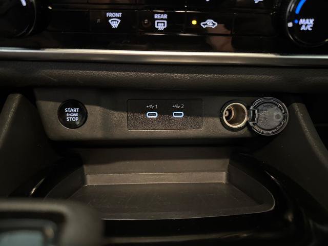 Used 2024 Nissan Rogue S FWD image 27