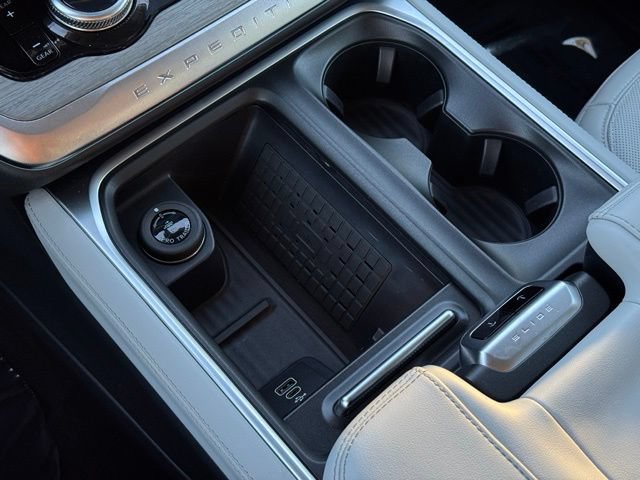 Certified 2025 Ford Expedition Max Platinum AWD/4WD image 17
