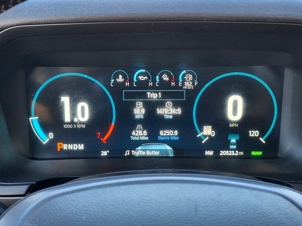 Certified 2022 Ford F150 Lariat w/ Equipment Group 502A High image 32